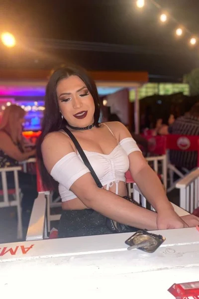 Brenda (25 años) — Microcentro, Argentina - 62
