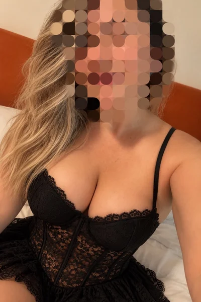 Cordelia (31 años) — Punta Carretas, Uruguay - 9