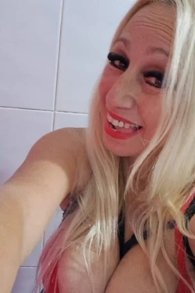 Ambar (40 años) — Confluencia, Argentina - 3