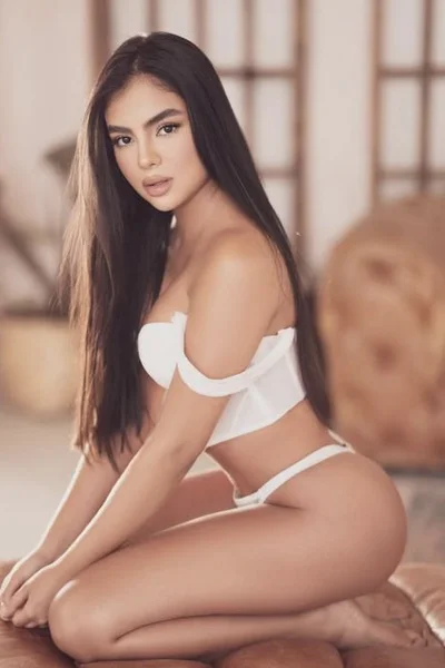 Megan (23 anos) — Madrid, España - 6