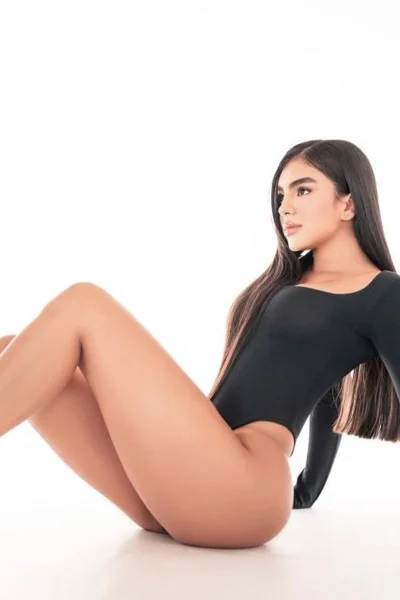 Megan (23 anos) — Madrid, España - 23