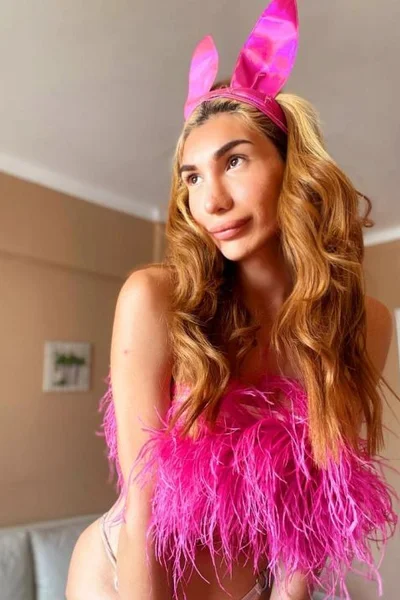 Luz C (25 years) — Recoleta, Argentina - 181