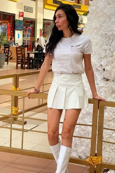 Luz C (25 years) — Recoleta, Argentina - 234