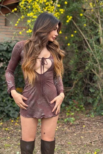 Luz C (25 años) — Recoleta, Argentina - 2