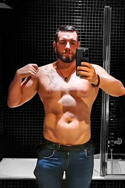 Héctor (29 años) — Madrid