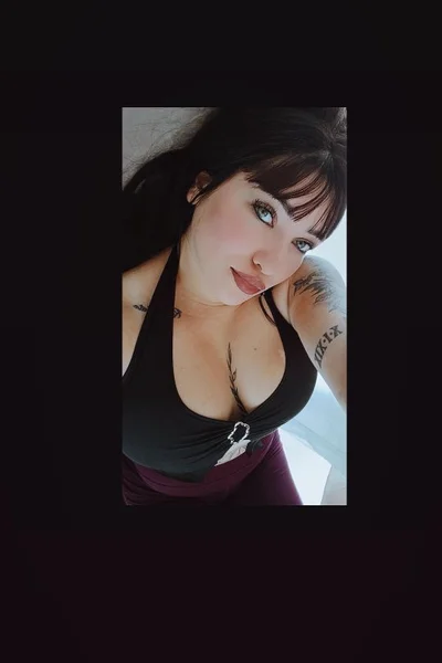 Nahomi (24 años) — San Miguel, Argentina - 13