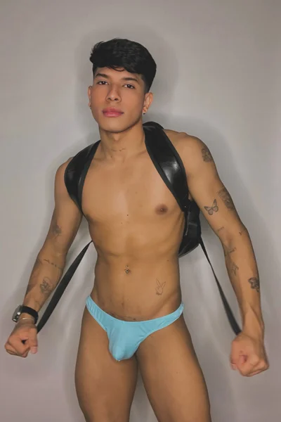 Eithan (22 years) — Santiago, Chile - 19