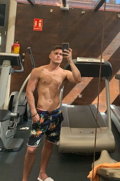 Leonardo (27 años) — Madrid, España - 8