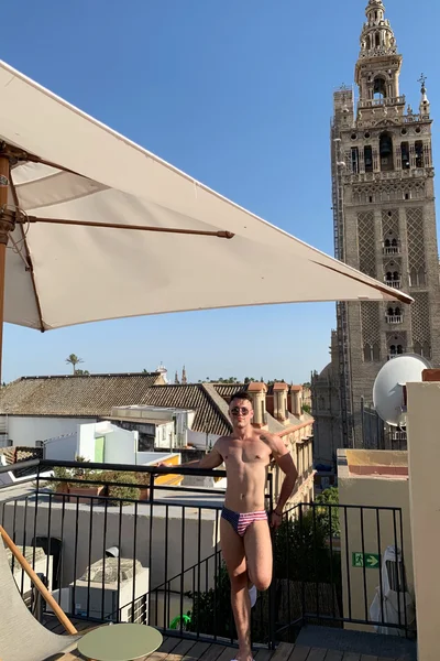 Leonardo (27 años) — Madrid, España - 10