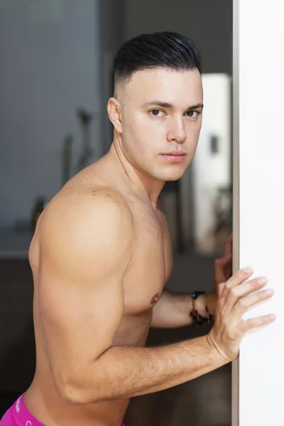 Leonardo (27 años) — Madrid, España - 7