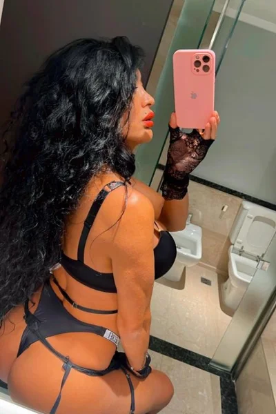 Celeste la Santiagueña (30 years) — Microcentro, Argentina - 50