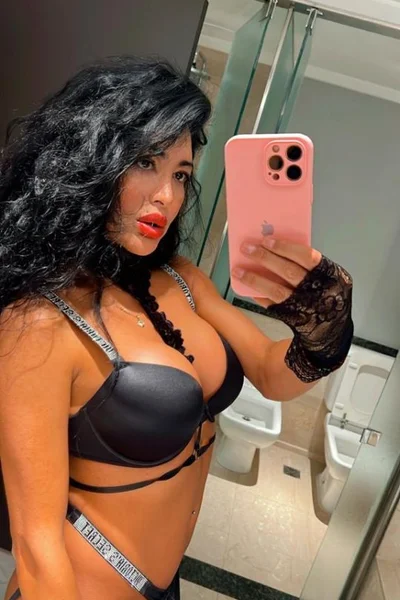 Celeste la Santiagueña (30 years) — Microcentro, Argentina - 45