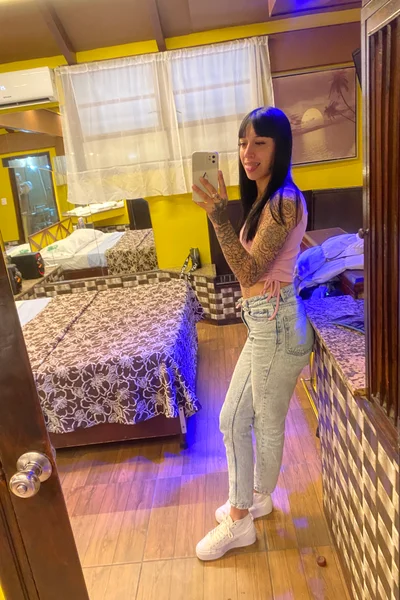 Pilar (21 años) — Cerro, Uruguay - 1