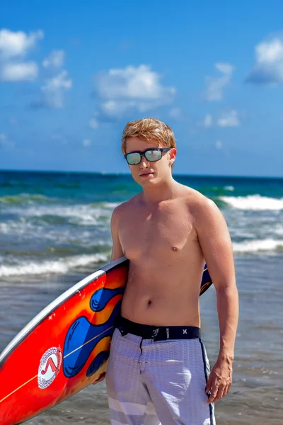 Lipe (26 years) — São Paulo, Brasil - 3