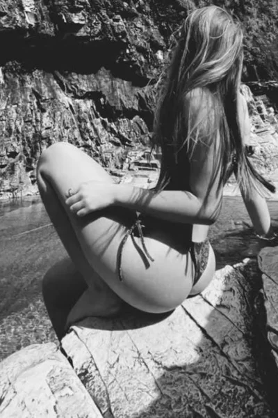 Rebecca (25 years) — Tigre, Argentina - 4