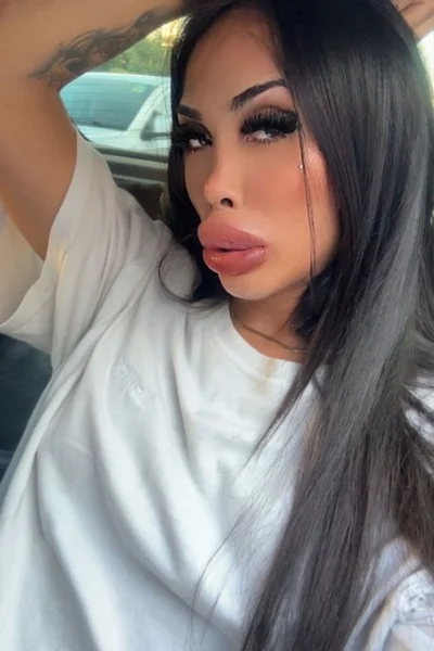 Muñequita Louana (24 years) — San Telmo, Argentina - 16