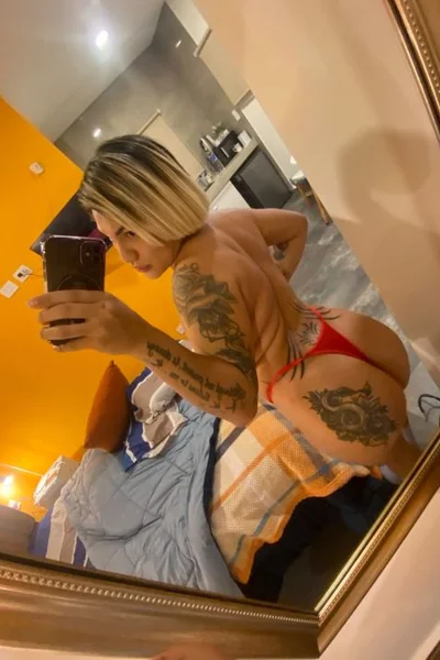 Violeta Q (20 years) — Quilmes, Argentina - 8