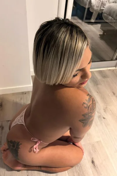 Violeta Q (20 years) — Quilmes, Argentina - 16