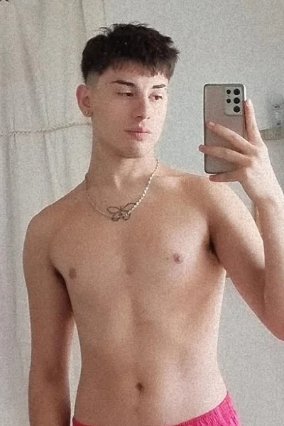 Intii (21 años) — Recoleta, Argentina - 4