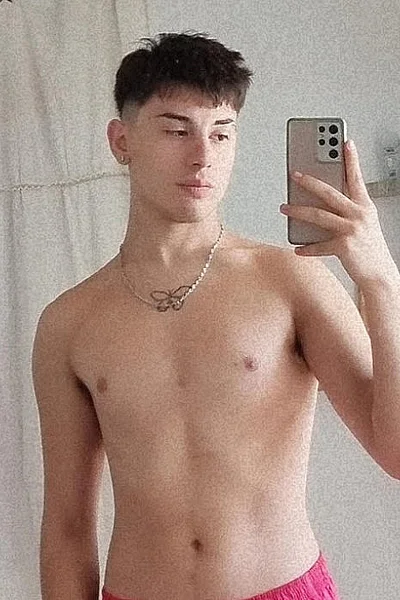 Inti (21 years) — Recoleta, Argentina - 3