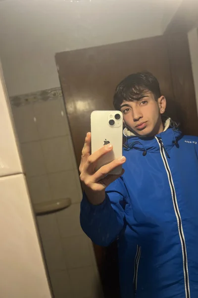 Nicolas (22 años) — Punta del Este, Uruguay - 6