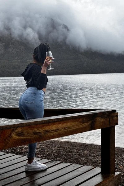 Ivana (20 anos) — Bariloche, Argentina - 14