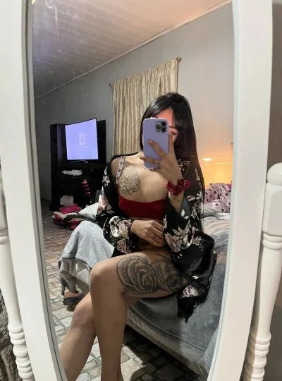 Ivana (20 anos) — Bariloche, Argentina - 63