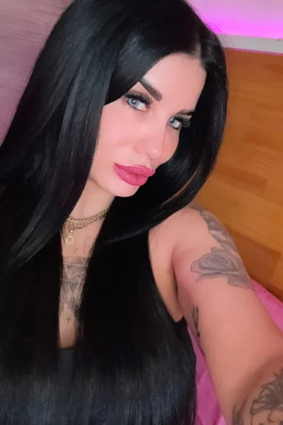 Suelen (28 años) — Microcentro, Argentina - 12