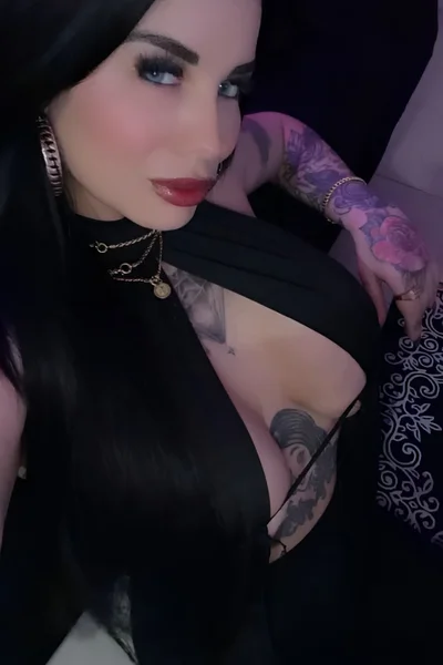 Suelen (28 años) — Microcentro, Argentina - 2