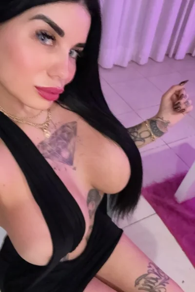 Suelen (28 años) — Microcentro, Argentina - 10