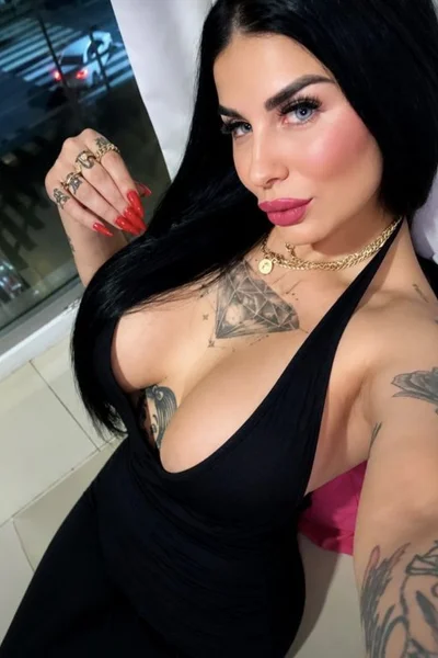 Suelen (28 años) — Microcentro, Argentina - 8