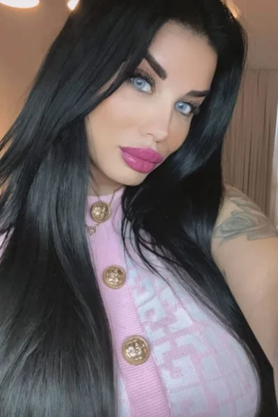 Suelen (28 años) — Microcentro, Argentina - 26