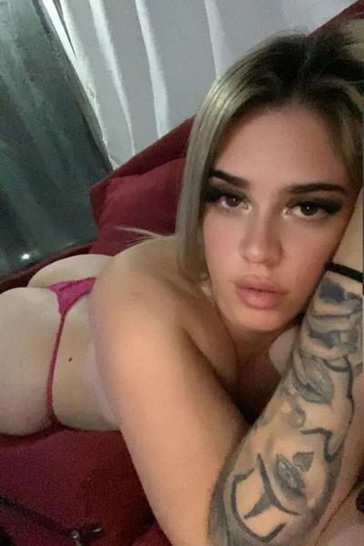 Cristal (25 años) — Moreno, Argentina - 41