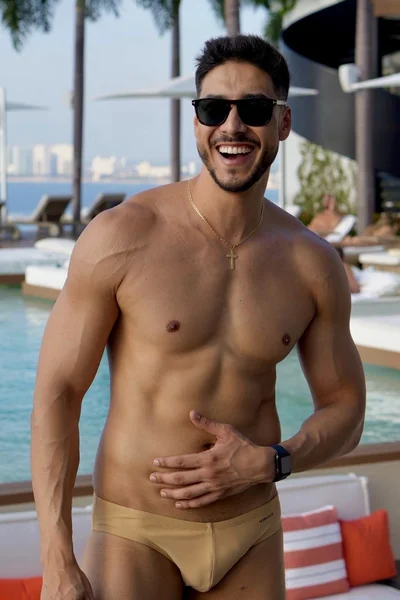Riko (34 anos) — Madrid, España - 9