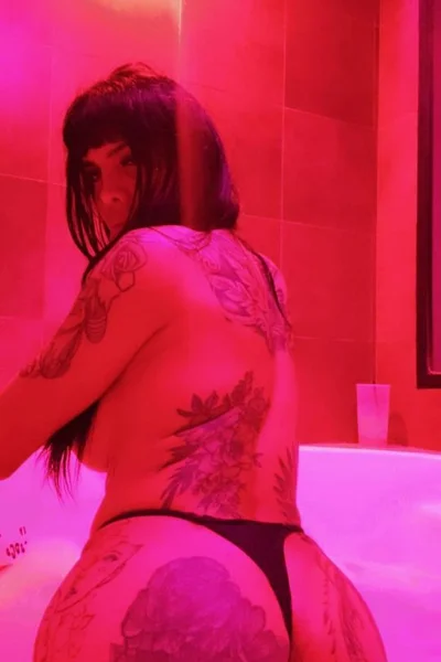 Barbie (23 años) — Presidente Perón, Argentina - 15