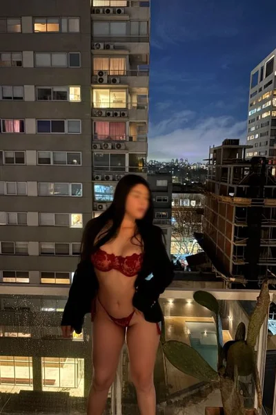 Mía (22 years) — Vicente López, Argentina - 2