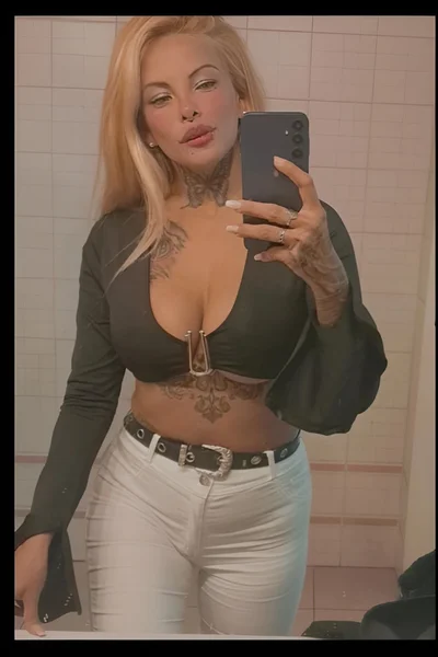 Astrid (27 años) — Flores, Argentina - 33
