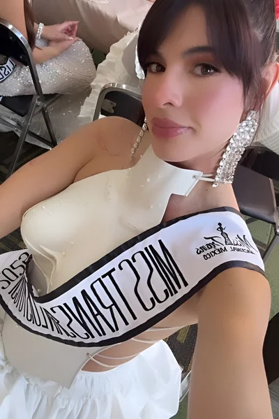 Jesen García (24 anos) — Ciudad de México, México - 17