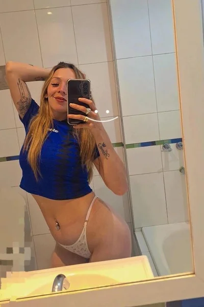 Viky (25 años) — San Fernando, Argentina - 19