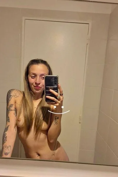 Viky (25 años) — San Fernando, Argentina - 77