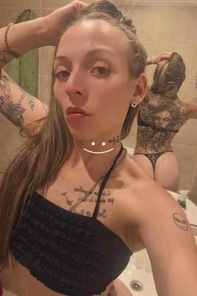 Viky (25 años) — San Fernando, Argentina - 72