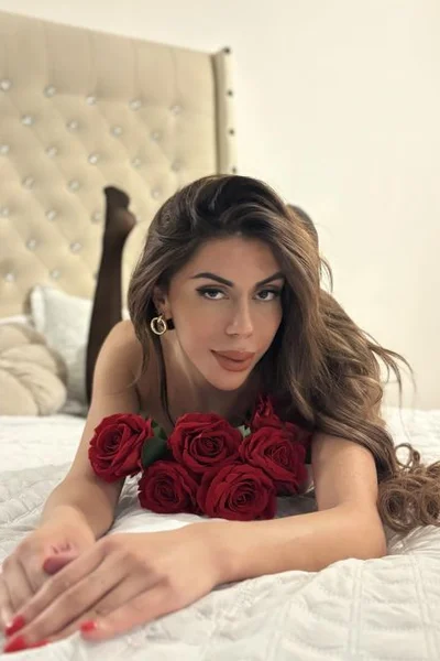 Adriana C (25 years) — Las Condes, Chile - 85