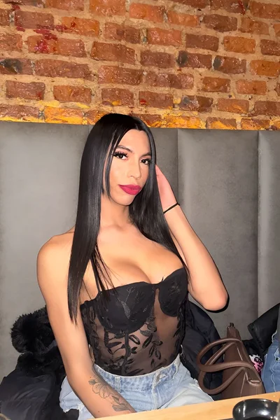 Kiara (23 años) — San Isidro, Argentina - 2