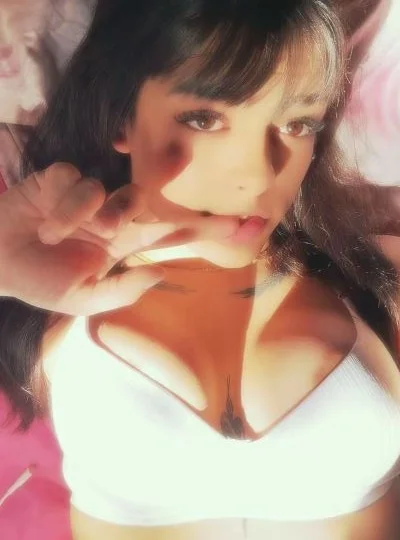 Lola Zn (21 años) — Pilar