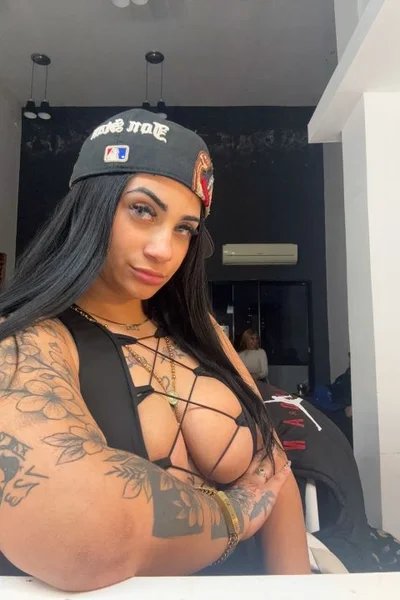 Genesis (29 años) — Palermo, Argentina - 10