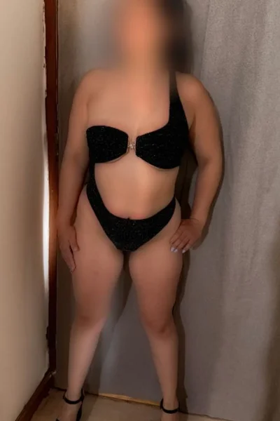 Julieta (26 años) — Villa María, Argentina - 5