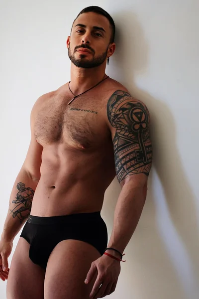 Cuban Dy (36 years) — Microcentro, Argentina - 9