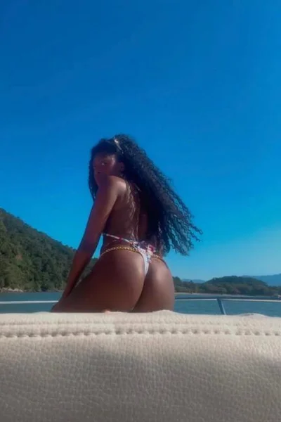 Cléo Tossan (33 años) — São Paulo, Brasil - 7