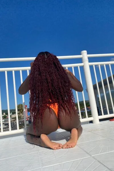 Cléo Tossan (33 años) — São Paulo, Brasil - 4