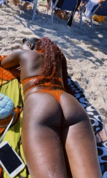 Cléo Tossan (33 años) — São Paulo, Brasil - 6